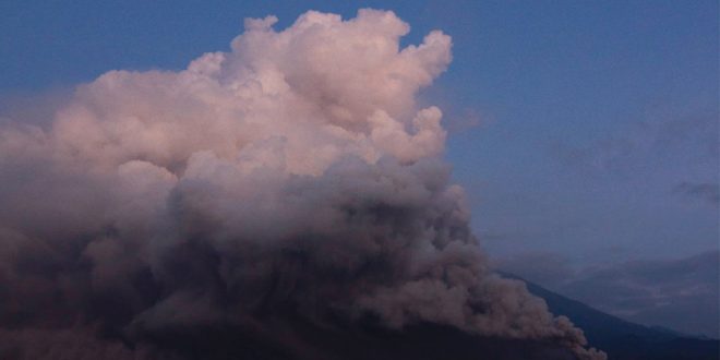 Indonesia raises volcano warning to highest after Semeru erupt