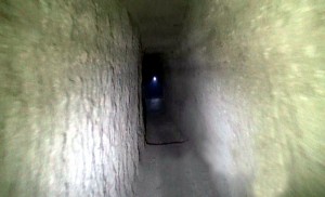 Túnel hallado por el ejército en las fincas de Duma