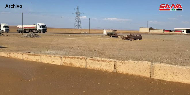 EEUU saqueó 130 camiones de petróleo sirio e ingresó más armas a sus bases ilegales