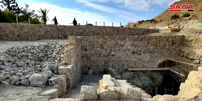 Arqueólogos sirios y rusos restauran histórico manantial en Palmira (fotos)
