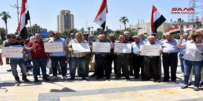 De las protestas en la plaza de Sadalla Al-Yabri en la provincia de Alepo en rechazo a la ocupación turca