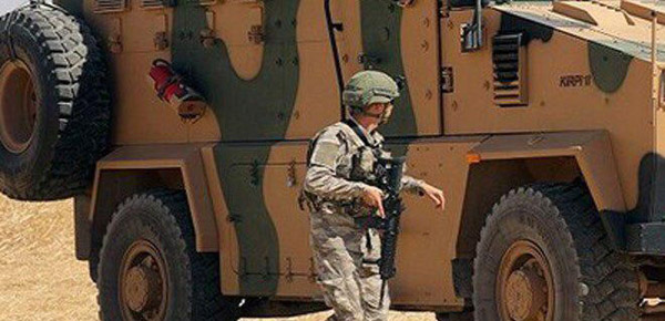 El ocupante turco incrementa sus fuerzas en Ain Issa, Raqa