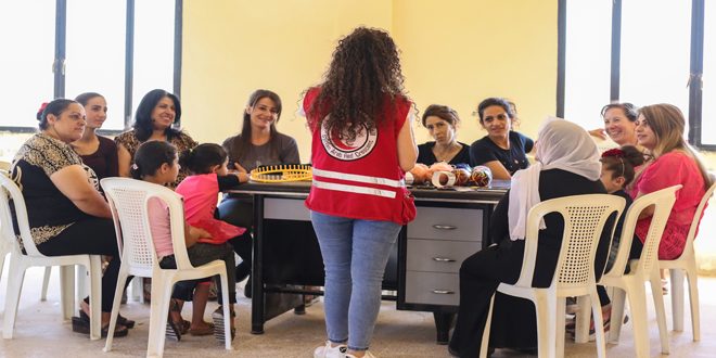 Curso de adiestramiento en artesanía a más de 100 mujeres sirias