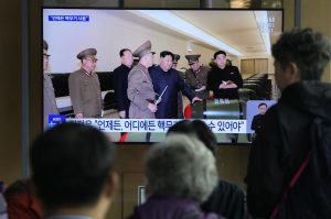 Corea del Norte revela cabezas nucleares pequeñas que se pueden montar en misiles balísticos