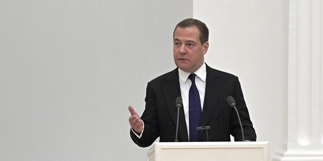 Medvedev afirma que la amenaza de un conflicto nuclear está aumentando