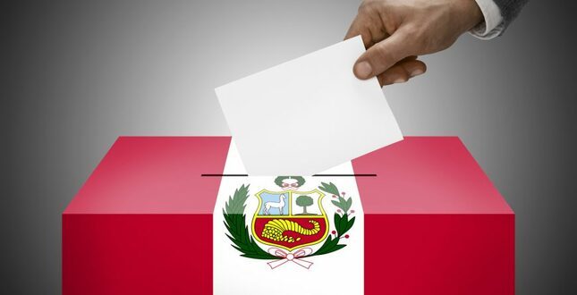 El pueblo peruano aboga por elecciones generales tempranas