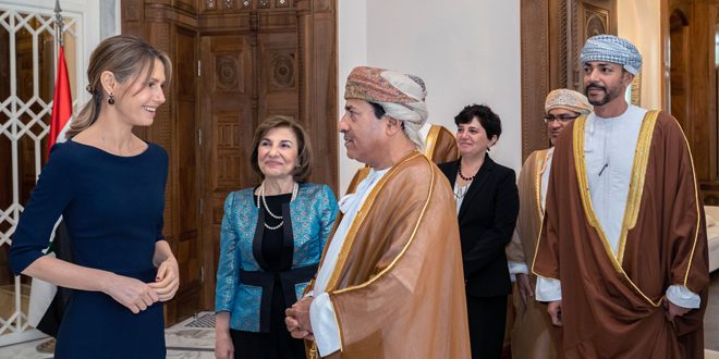 Primera Dama se reúne con delegación omaní de la Autoridad Nacional de Documentos y Archivos