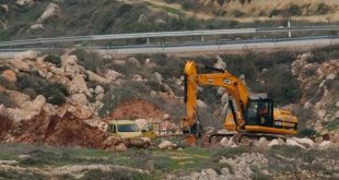 Fuerzas de ocupación israelíes se apoderan de tierras palestinas