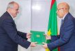 تقدیم استوارنامه سفیر مصطفی به عنوان سفیر فوق العاده و تام الاختیار به رئیس جمهور موریتانی