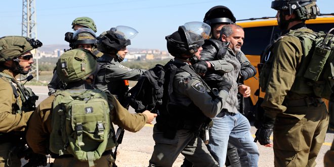 دستگیری 10 فلسطینی در کرانه باختری توسط نيروهای اشغالگر