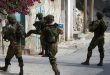 Les forces d’occupation arrêtent quatre Palestiniens en Cisjordanie