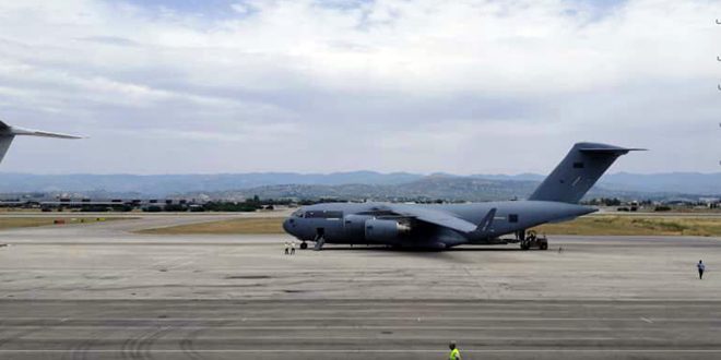 מטוס סיוע הומניטרי הגיע מאיחוד  האמירויות לנמל התעופה הבינ”ל של לטקיה