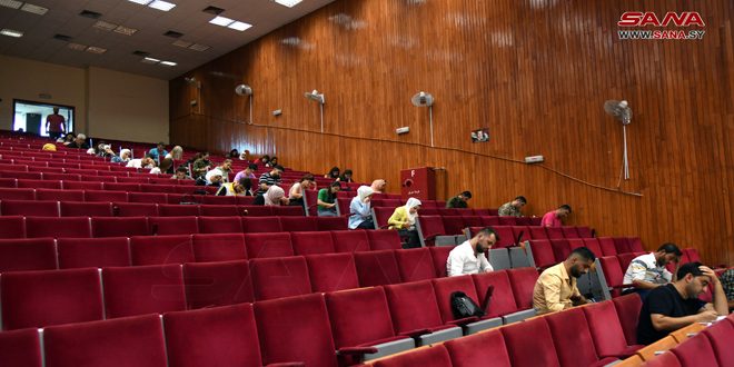 Şam Üniversitesi’nde Yaklaşık 23 Bin Öğrenci Açık Öğretim Sınavlarına Giriyor