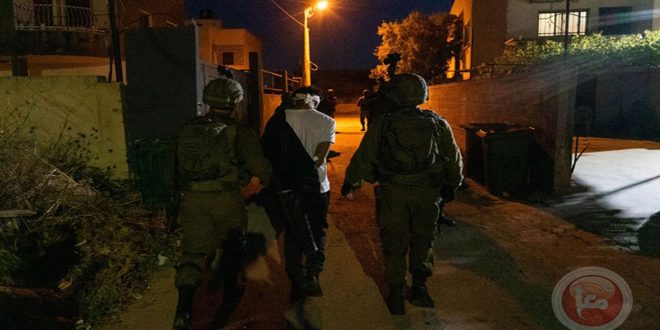 İsrail İşgal Güçleri, Batı Yaka’da 23 Filistinliyi Tutukladı