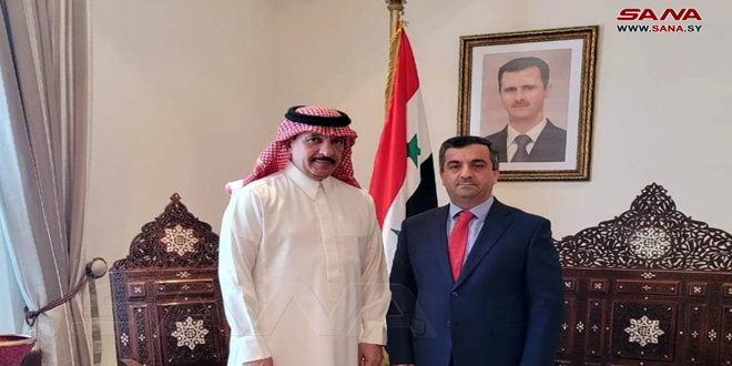 Suudi Arabistan Büyükelçisi Maskat’taki Suriye Büyükelçiliğini Ziyaret Etti