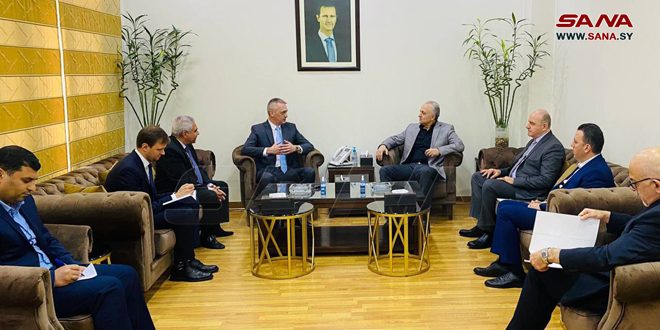 Ulaştırma Bakanı, Şam’daki Beyaz Rusya Büyükelçisi İle İki Ülke Arasındaki İşbirliği İlişkilerinin Geliştirilmesini Görüştü