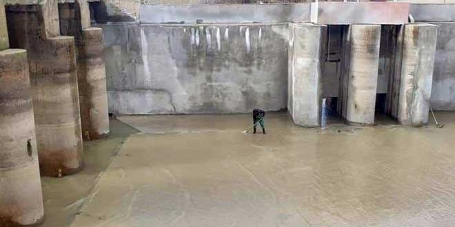 استمرار أعمال إعادة تأهيل حوض توزيع سد قطينة في حمص