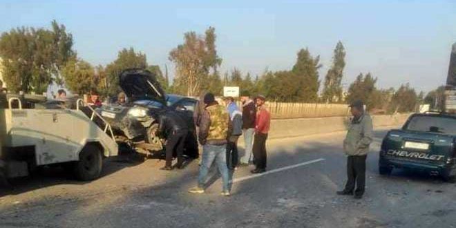 إصابة شخص وأضرار مادية في سيارات جراء حادث سير على طريق حمص طرطوس