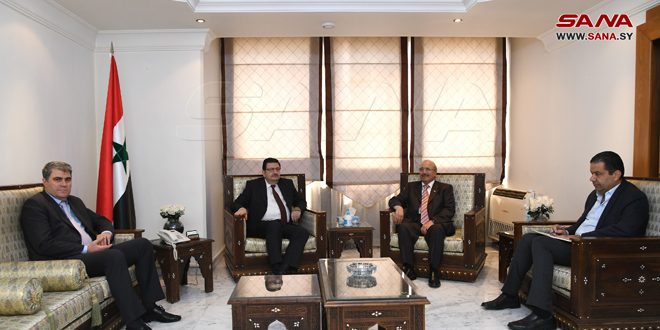 وزير الإعلام يبحث مع السفير البحريني سبل تعزيز التعاون الإعلامي بين البلدين