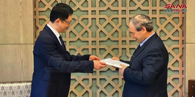Mikdad receives credentials of Ambassador Shi Hongwei, as Ambassador Extraordinary and Plenipotentiary of China to Syria