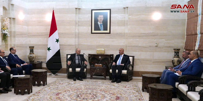 Syrian-Iraqi talks on securing relief supplies for arrivals from Lebanon