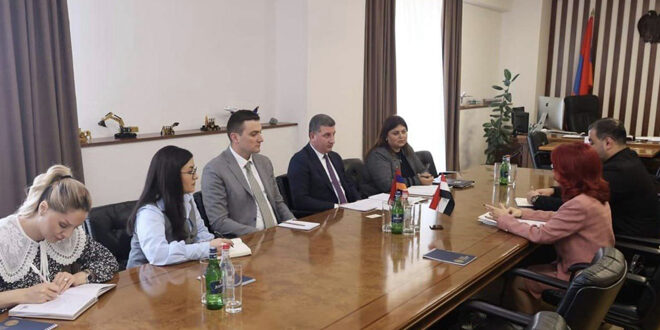 Syrian-Armenian talks to enhance bilateral cooperation in air and railway transport fields