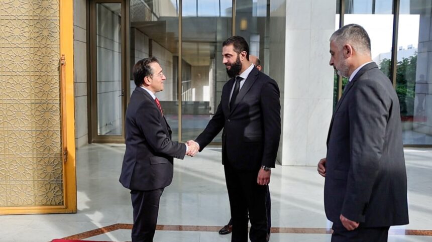 Leader al-Sharaa receives a delegation from the kingdom of Spain