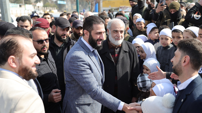 President al-Sharaa pays inspection visit to IDPs camps in Idlib