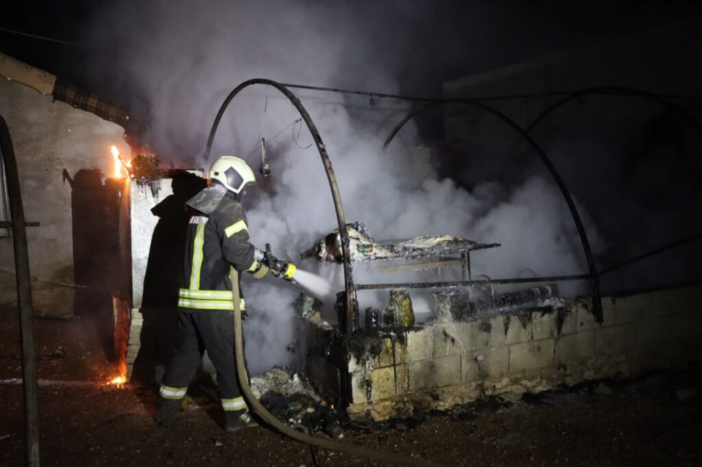 Civil Defense teams put out fires in various governorates