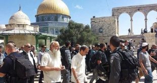 Colonos profanan la mezquita Al-Aqsa en Jerusalén