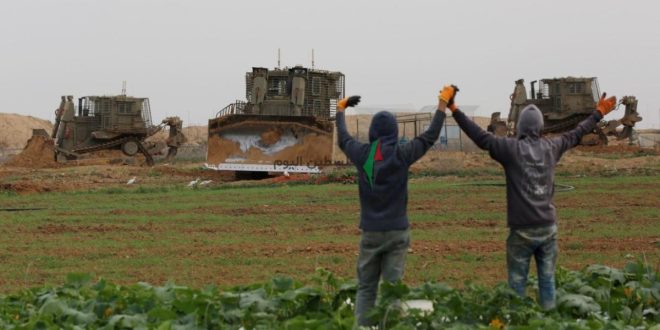 Fuerzas israelíes atacan a agricultores y pescadores palestinos en Gaza
