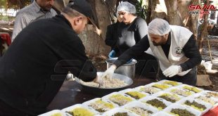 Iniciativa en Tartous brinda comida a 300 familias pobres diariamente