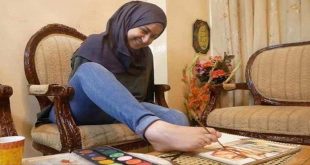 artista siria sin extremidades superiores dibuja esperanza y alegría con sus pies