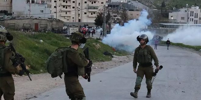 Agresiones israelíes dejan varios palestinos heridos al norte de Jerusalén