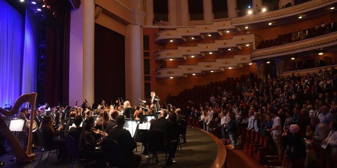 Con motivo del Día de la Independencia siria, músicos sirios y armenios realizan una velada musical en Ereván