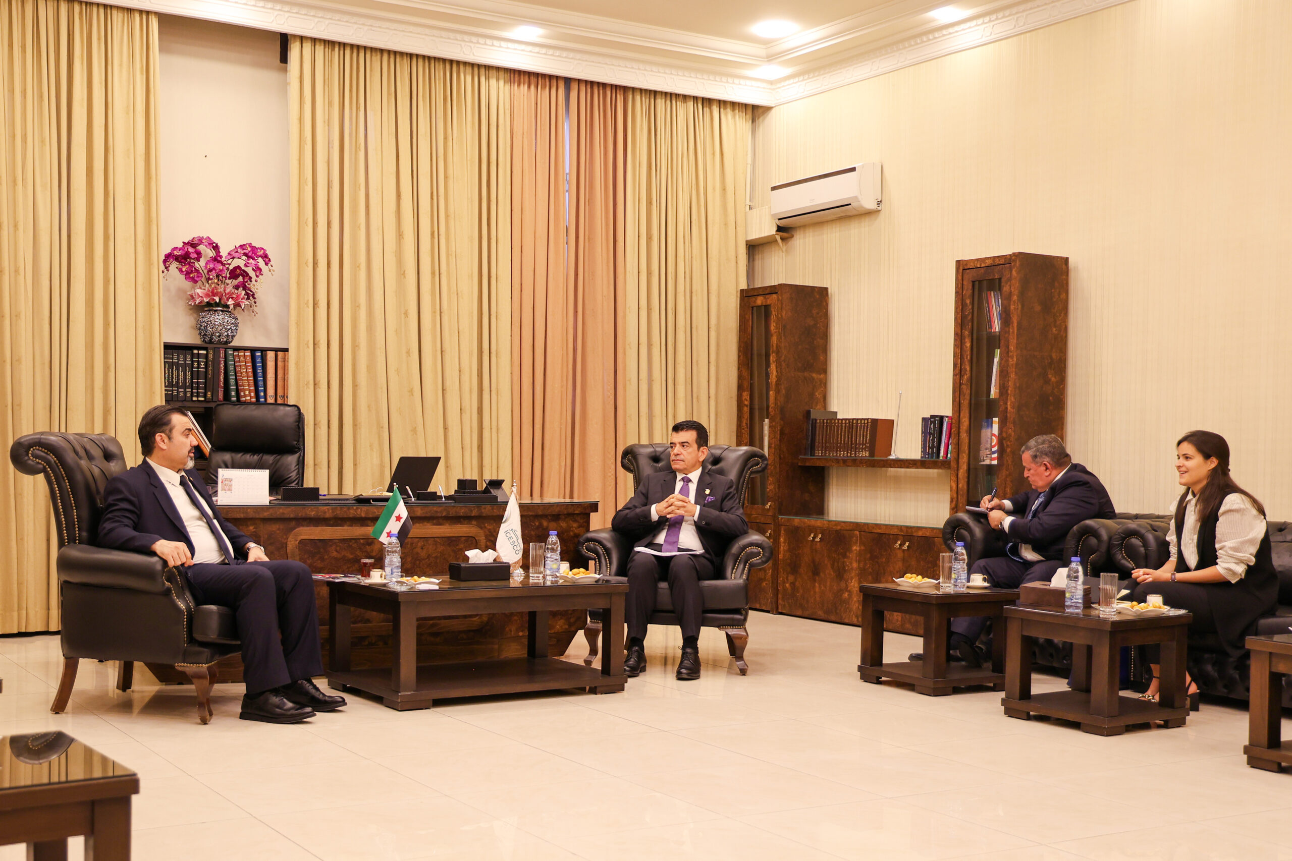 Siria e ISESCO fortalecen cooperación en desarrollo escolar y formación docente Agencia SANA Siria e ISESCO fortalecen cooperación en desarrollo escolar y formación docente Agencia SANA