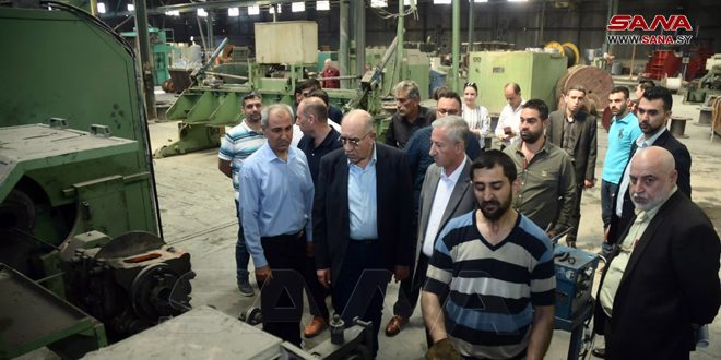 بازدید وزیر صنعت از تعدادی از کارخانه های حلب و شرکت های آن