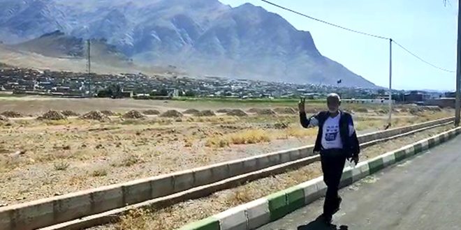 ورود خلیفه الحسین، جهانگرد سوری به تهران از دیرالزور با پای پیاده