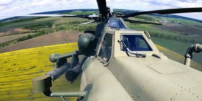 Des hélicoptères russes détruisent des postes de commandement et des blindés des forces ukrainiennes