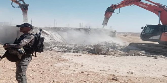 Les forces d’occupation démolissent trois maisons de Palestiniens en Cisjordanie