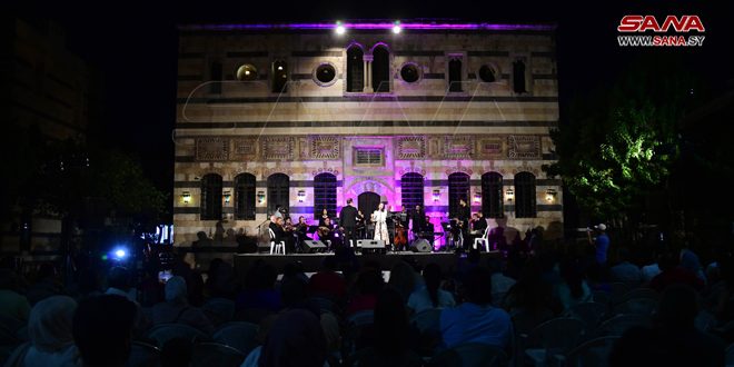 Ouverture du 1er festival de la chanson traditionnelle syrienne au palais al-Azem à Damas