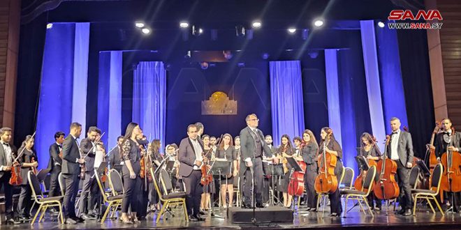Le maestro syrien Missak Baghboudrian conduit l’orchestre philharmonique de la jeunesse arabe à Alexandrie et au Caire