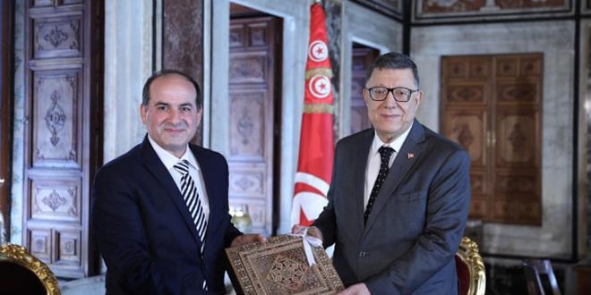Le président de l’Assemblée des représentants du peuple tunisien lors de sa rencontre avec l’ambassadeur syrien : la sécurité et la stabilité de la Syrie sont un véritable pilier de la sécurité et de la stabilité de la région