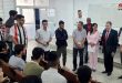השגריר עובייד דן עם הנהלת בית הספר האמריקנית הלטינית לרפואה בהוואנה במצב הסטודנטים הסורים