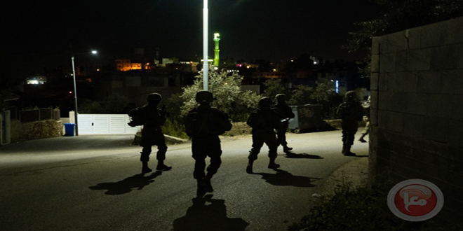 פציעת כמה פלסטינים בהתקפת כוחות הכיבוש בג’נין