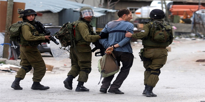 כוחות הכיבוש עוצרים 20 פלסטינים בגדה המערבית