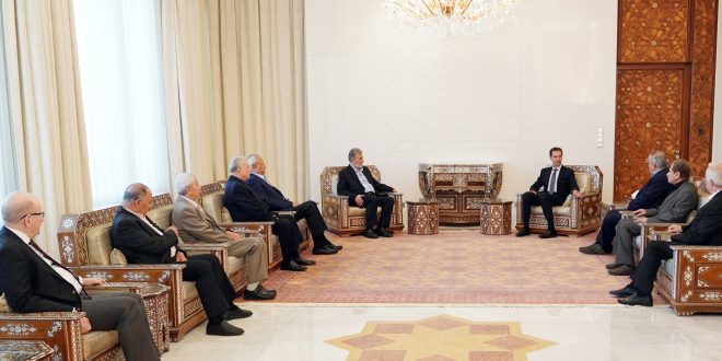 Cumhurbaşkanı Beşşar el Esad, Filistin güçlerinin ve partilerinin bir dizi liderini ve temsilcisini içeren bir heyeti kabul ediyor