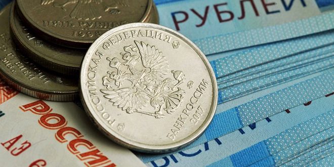 العملة الروسية تقترب من أعلى مستوياتها مقابل اليورو خلال خمس سنوات