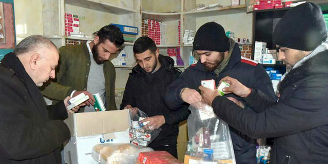 جمعية صامدون ترسل شحنة من الأدوية إلى المتضررين من الزلزال في اللاذقية
