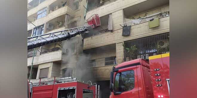 إخماد حريق في معمل إسفنج بمدينة اللاذقية